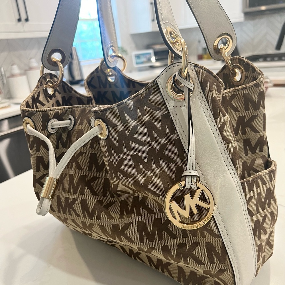 MICHAEL KORS Ludlow Shoulder Bag Signature Jacquard and Leather new with tags - Picture 16 of 16